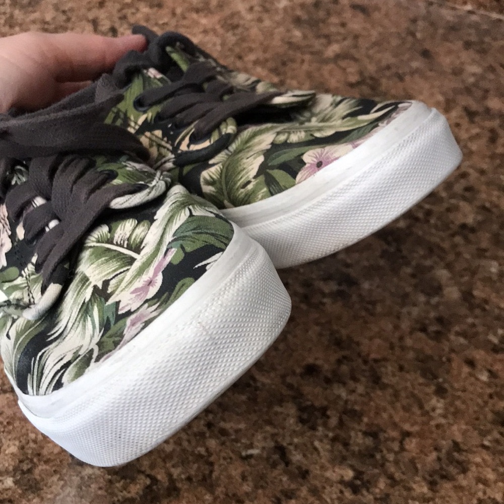 VANS Off The Wall Women Low Top Hawaiian Floral Sneakers | 9.5 - Picture 10 of 14